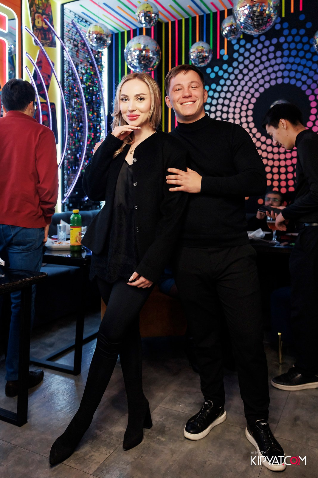 ЗАЯ, НА БИС. КИПЯТКОМ АЛМАТЫ! Фотосъемка мероприятий в Алматы