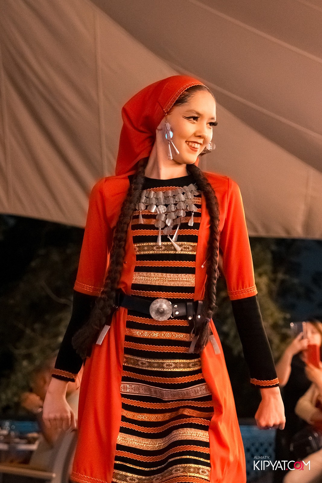 ОТКРЫТИЕ ЛЕТНЕЙ ТЕРАССЫ В РЕСТОРАНЕ ЛАРИСС ИВАННУ ХАЧУ. КИПЯТКОМ АЛМАТЫ!