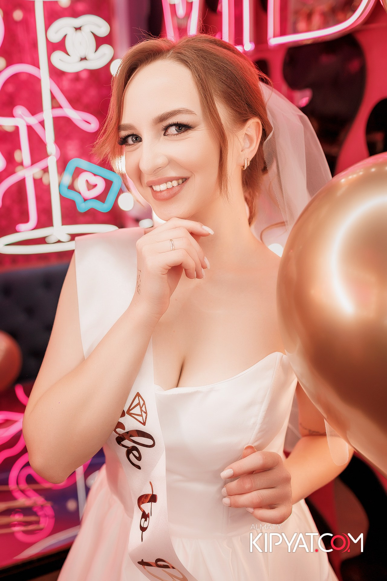 Ухо и Медведь на Курмангазы. КИПЯТКОМ АЛМАТЫ!