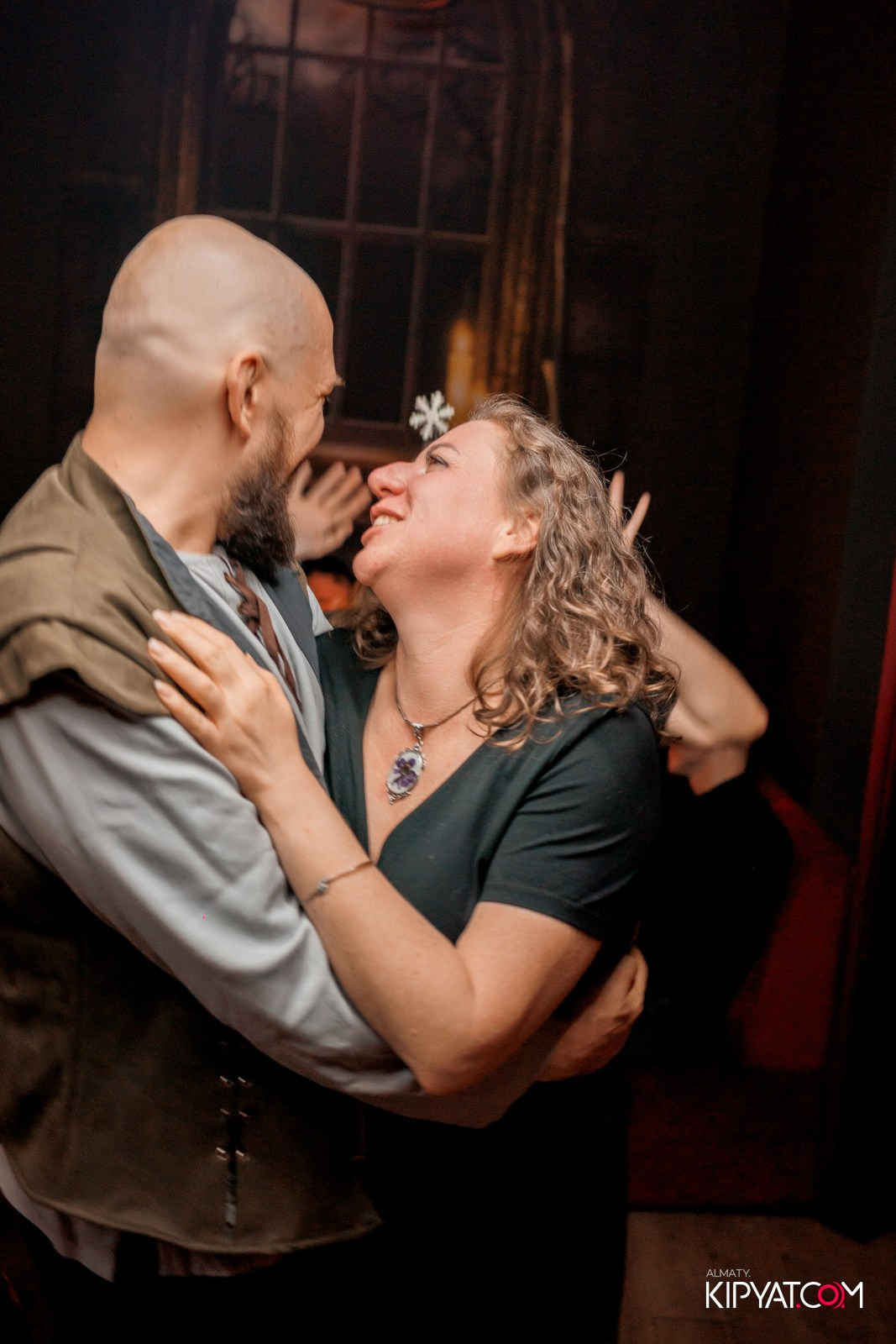 MERRY CREEPYSTMASS AND SPOOKY NEW YEAR — QUEEN OF THE DARKNESS BAR. КИПЯТКОМ АЛМАТЫ!