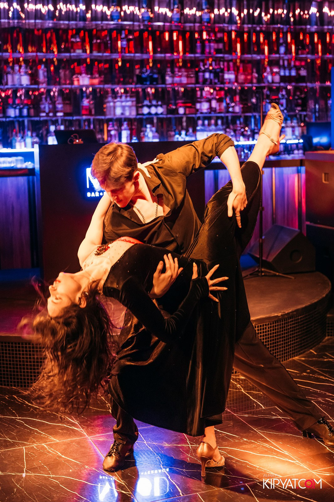 MOOD KARAOKE & TERRACE. КИПЯТКОМ АЛМАТЫ!