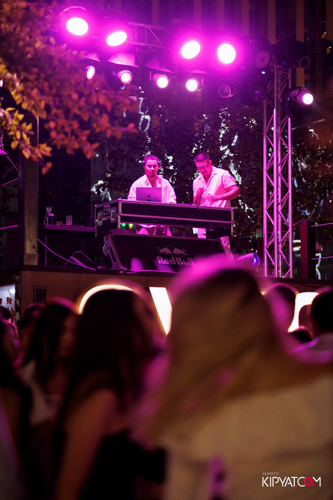 EVENT BAR. КИПЯТКОМ АЛМАТЫ!