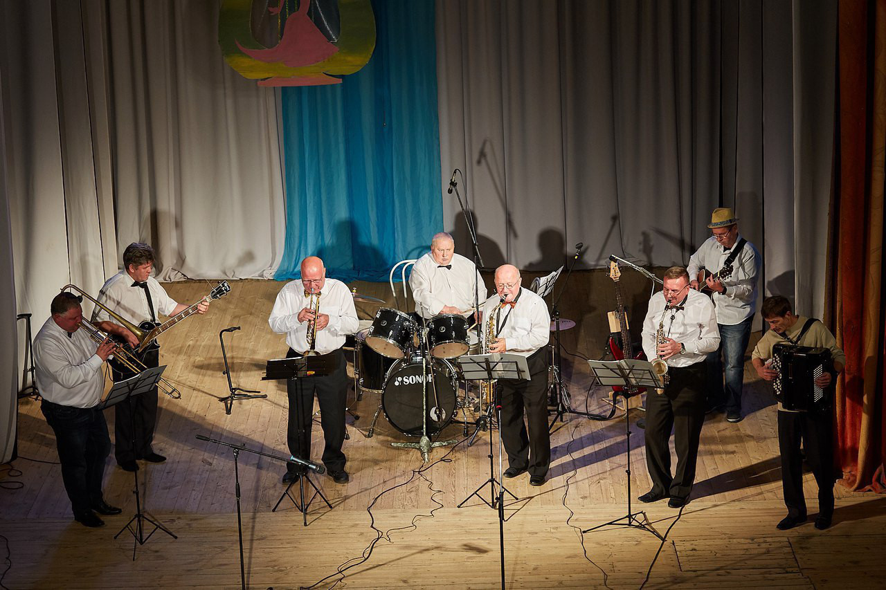 НАРОДНЫЙ ДУХОВОЙ ОРКЕСТР. Дворец Культуры г. Заволжья