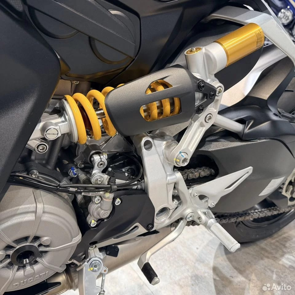 Ducati Streetfighter V2, 2023. Hello Davidson, Москва. Только хорошие мотоциклы…