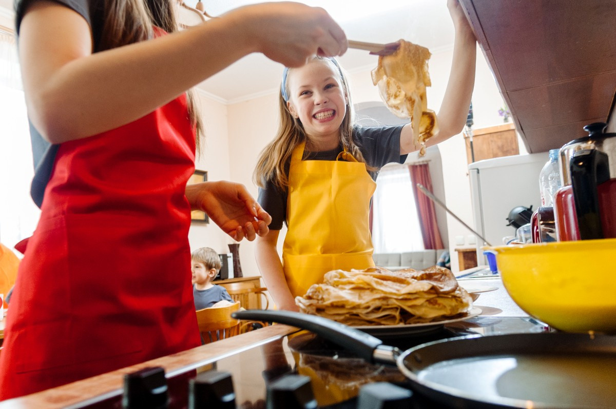 Зовите нас на свои семейные блинные съемки!. Семейный фотограф в Москве Елена Снегирева