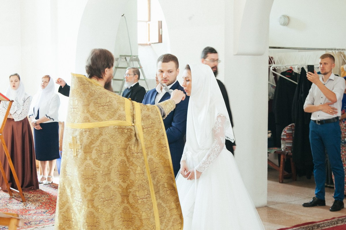 Венчание в Санкт Петербурге. Фотограф крещение венчание в Петербурге! Помогает подобрать храм и посоветовал душевного батюшку в СПб