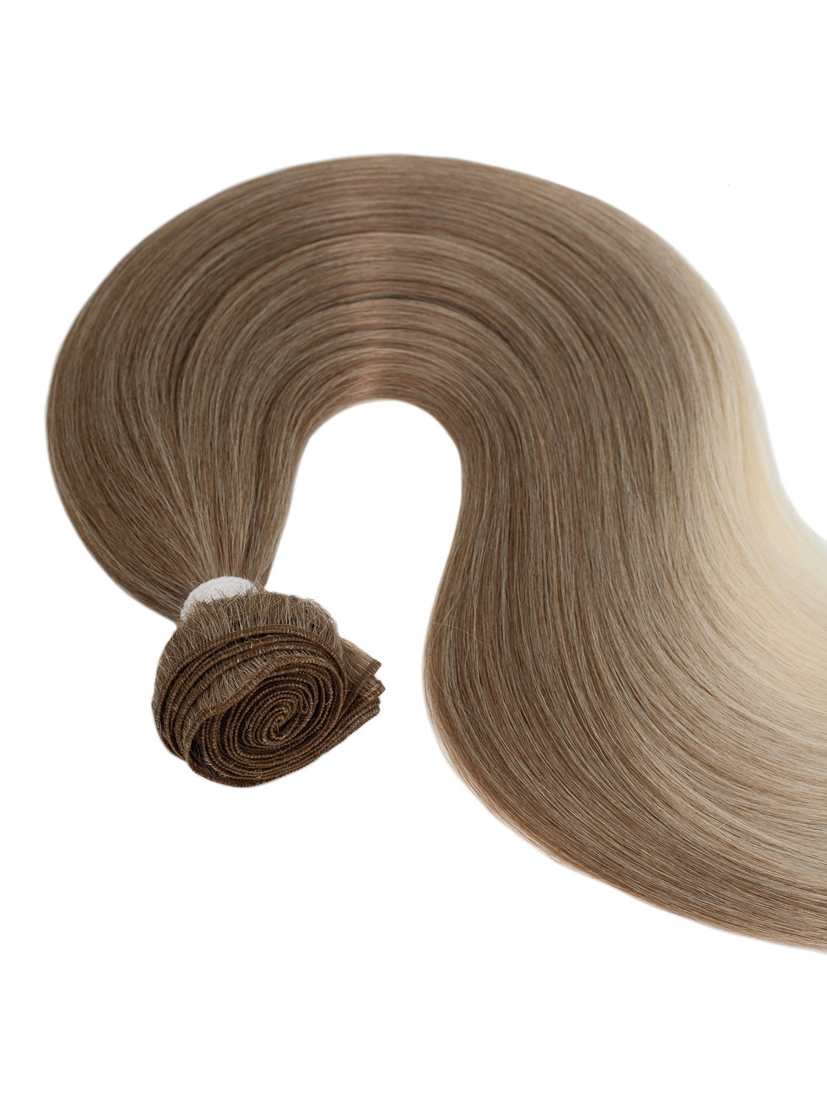 Предметная съёмка — пряди для наращивания волос, русый оттенок.