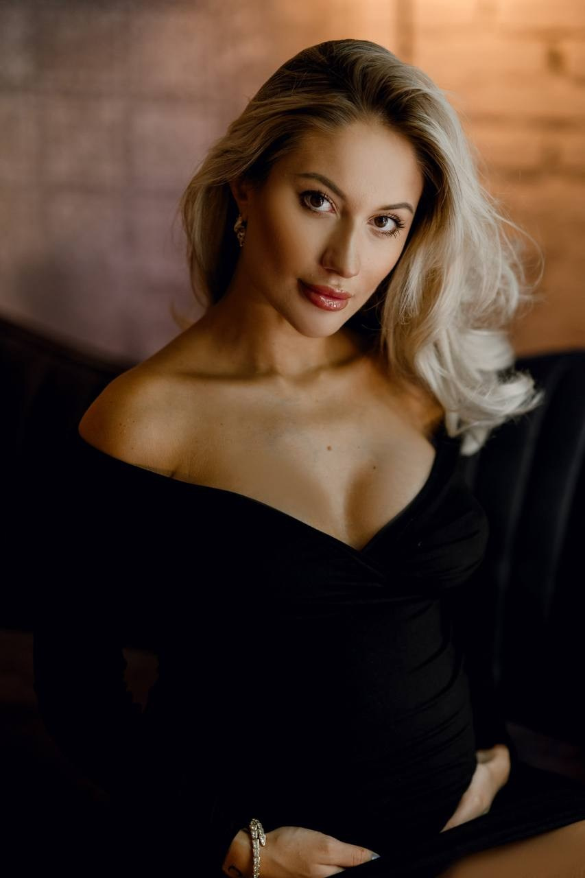 ЗАЛ «Каминная». Фотостудия в Мариуполе «Берлога»