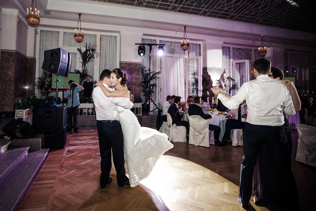 Свадьба в отеле Астория. Семейный фотограф в Санкт-Петербурге Анна Аверина