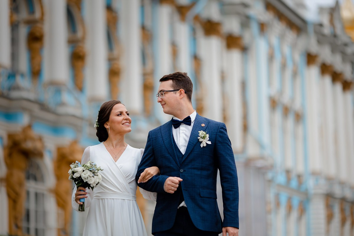 Жених и невеста. Екатерининский парк в Пушкине.