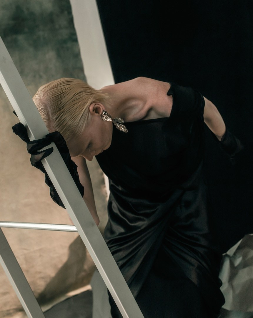 фотограф Анна Фокина, пластика, фэшн фото, эстетика тела, женская фотосессия