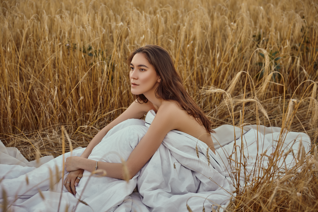 Поле. Главная