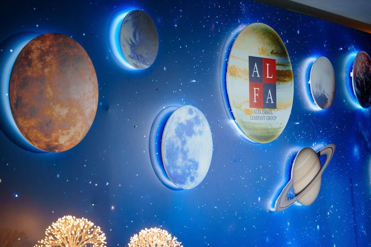 ALFA | декабрь 2023 | г. Москва, отель «Империя Плаза». МашаШарики | Декоратор | Москва