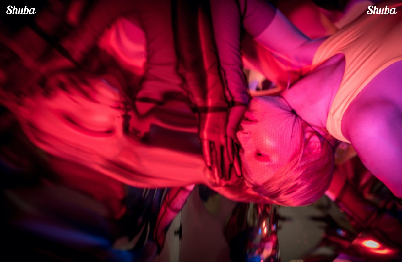 Зеркало. Профессиональная модель и блогер Сандра Капшук