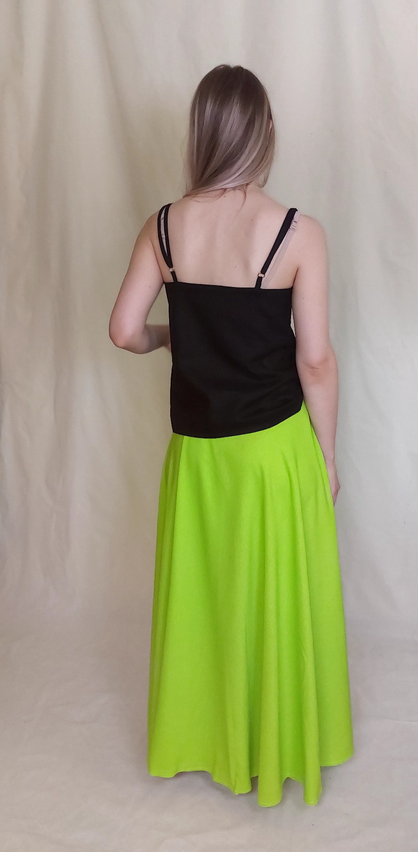 Льняной топ. Цвет - чёрный. Размеры - 40, 42, 44, 46, 48, 50. Цена - 2200 руб.