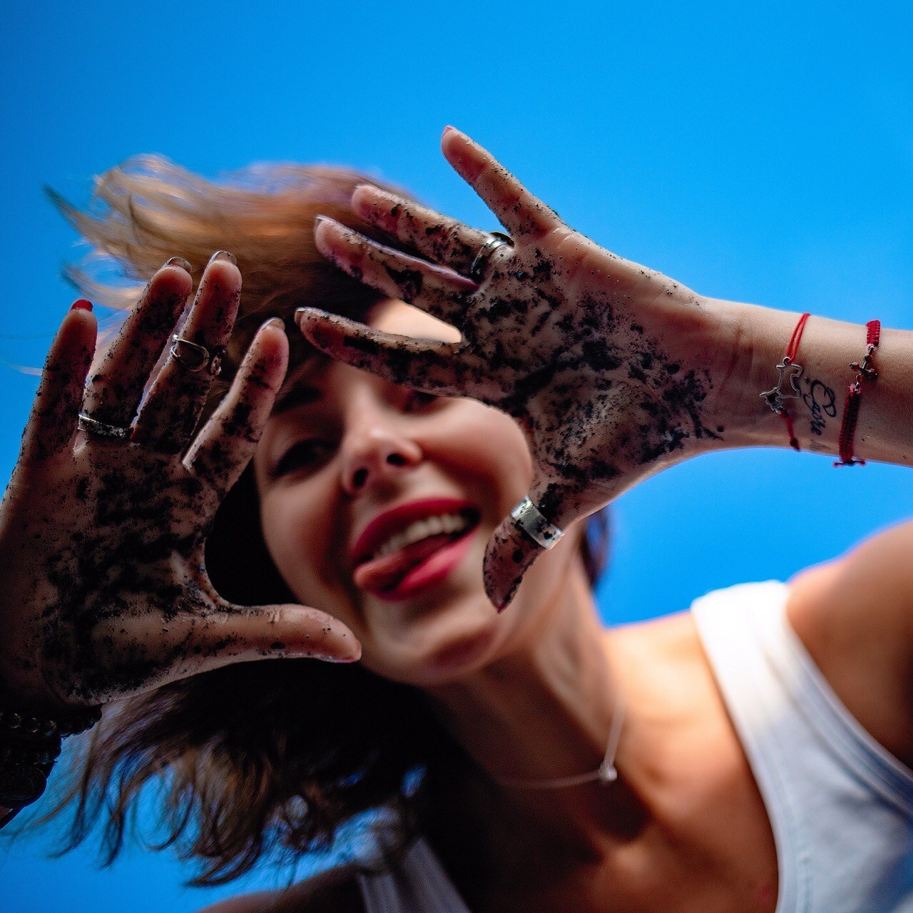 Женский портрет на природе в Сочи. Профессиональный фотограф в Сочи Виктория Джой. Обучение