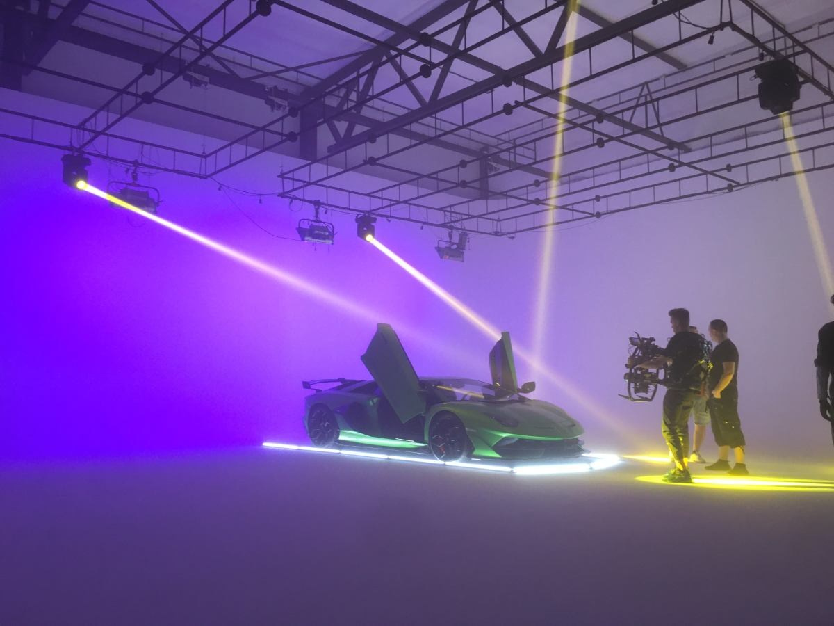 BACKSTAGE GALLERY. «MAK FLAME»