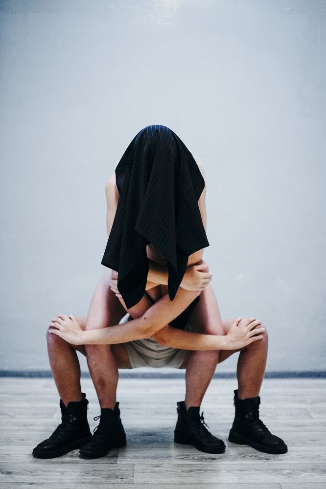 МНОГО ЛЮДЕЙ. Фотограф для маркетплейсов Михаил Бове