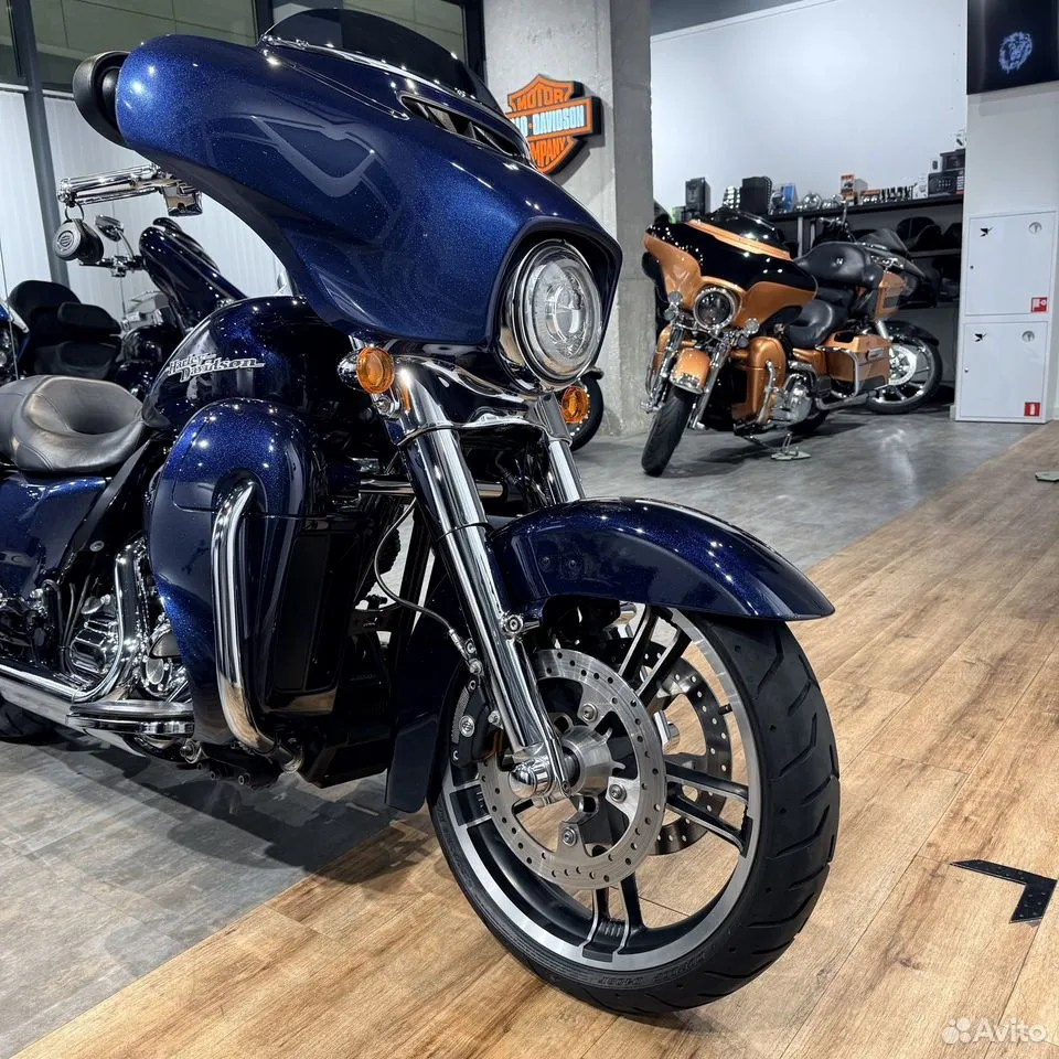 Купить Harley-Davidson 2013 Street Glide 103 ABS Cobra (Ocean Blue) (Touring) — подробнее на сайте. Hello Davidson, Москва. Только хорошие мотоциклы…