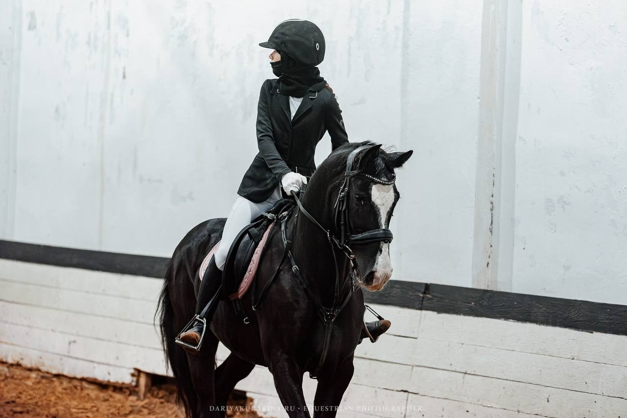 ЧЕМПИОНАТ РАМЕНСКОГО ГОРОДСКОГО ОКРУГА ПО КОНКУРУ в КСК «СОЗВЕЗДИЕ». Куракина Дарья • Конный фотограф