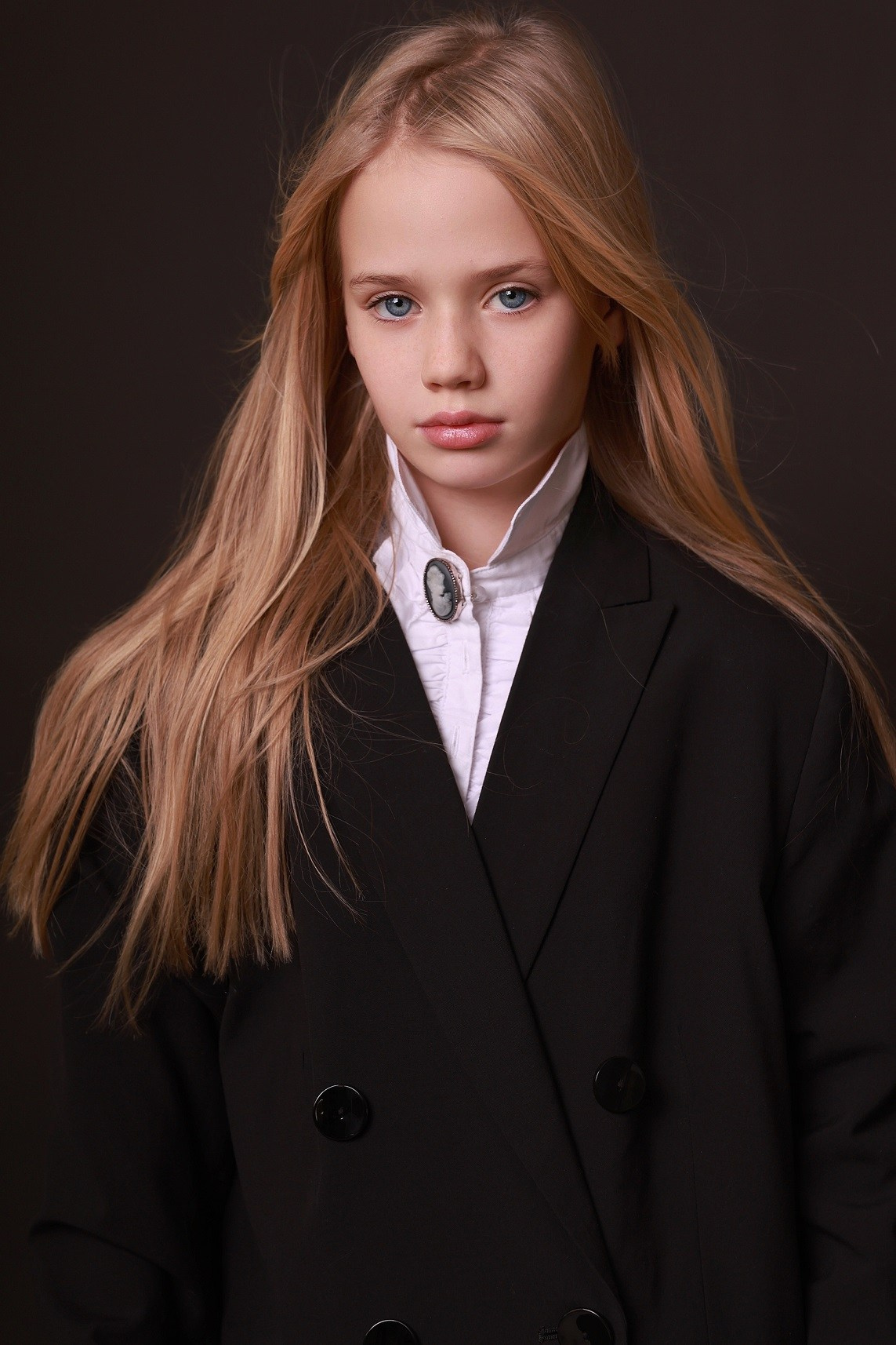 Виталина Никушена. Съёмка одежды для маркетплейсов и брендов Morozova Production