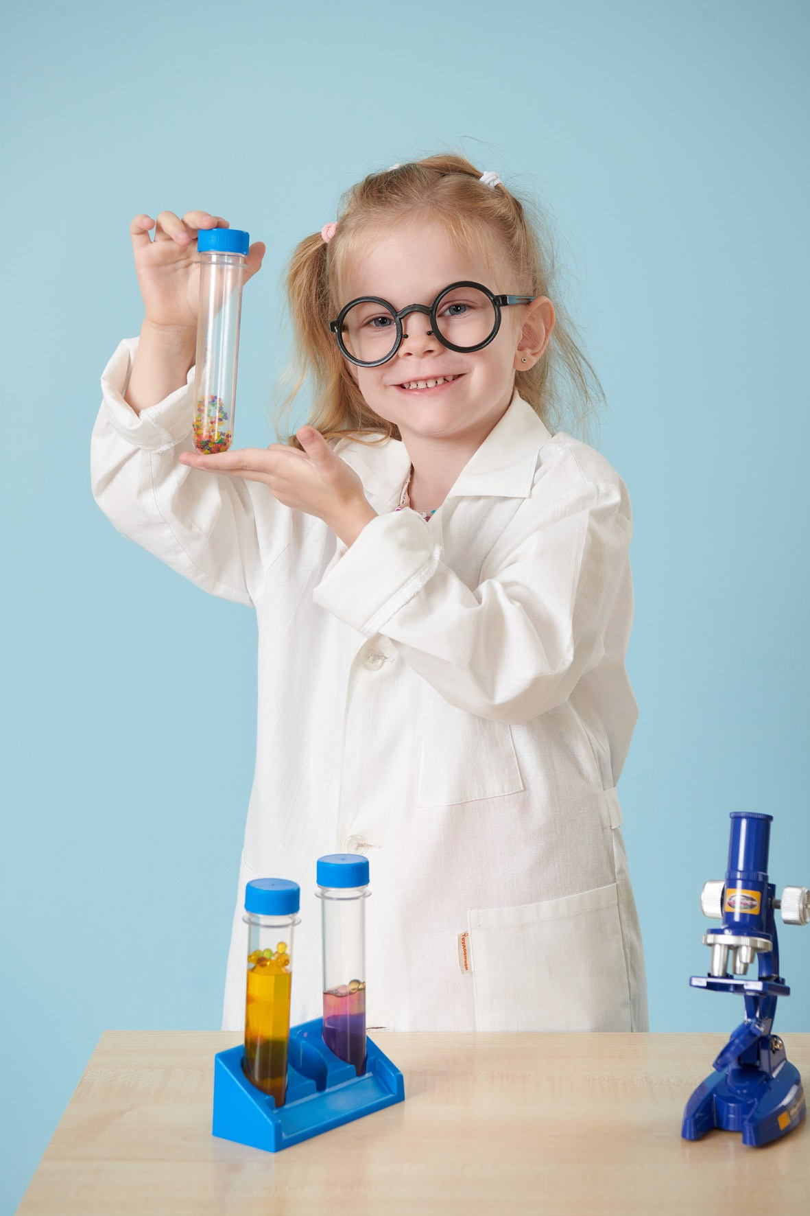 Лаборатория Чудес. Выпускные альбомы для детского сада, школы — Москва и область | Апрель Фото