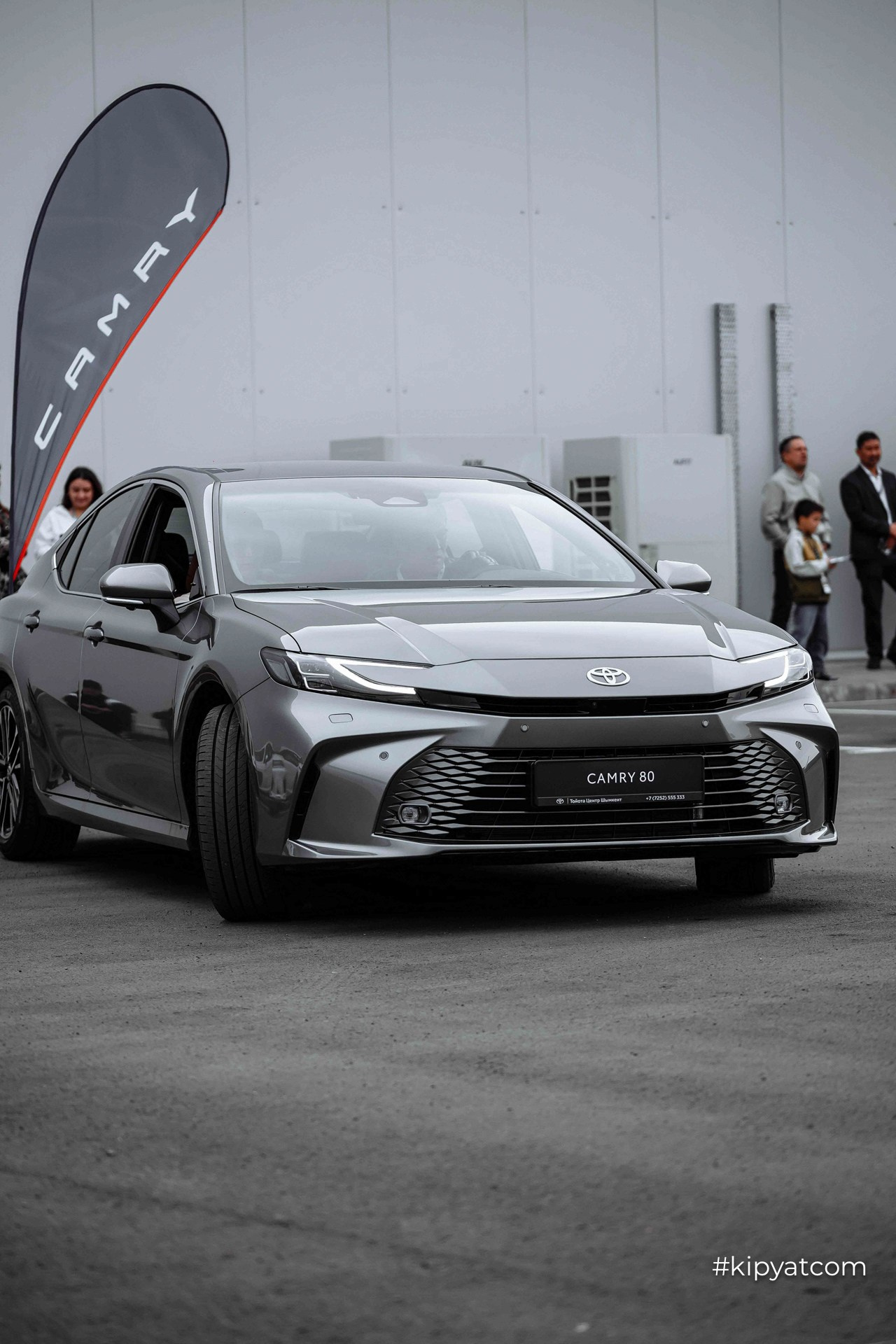 Test Drive TOYOTA CAMRY 80