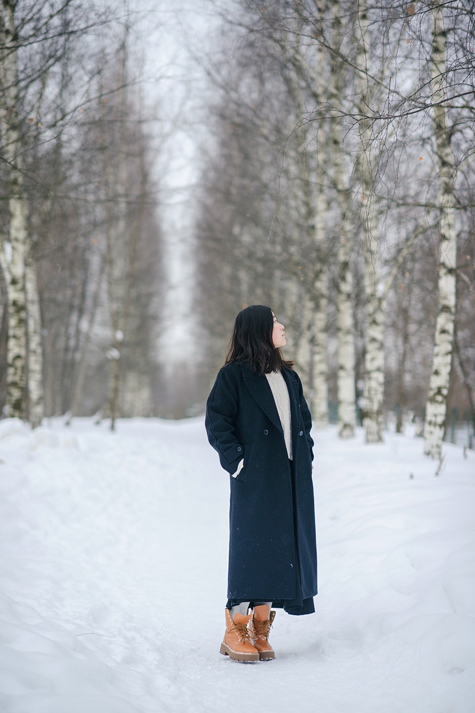photo shoot for a girl in a winter field, snow (photography from Elena Carruthers)