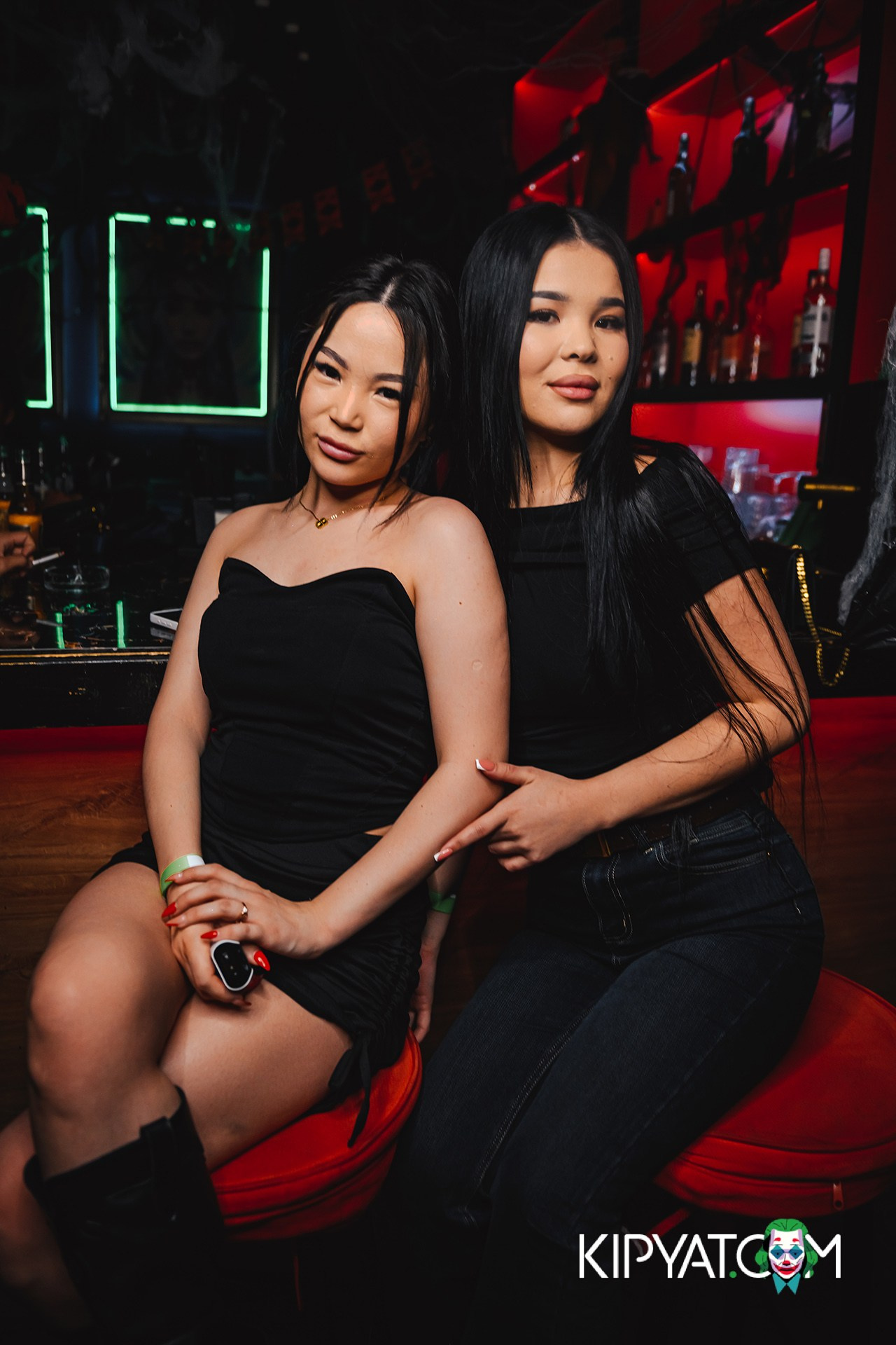 UYAT EMES BAR. КИПЯТКОМ АЛМАТЫ!