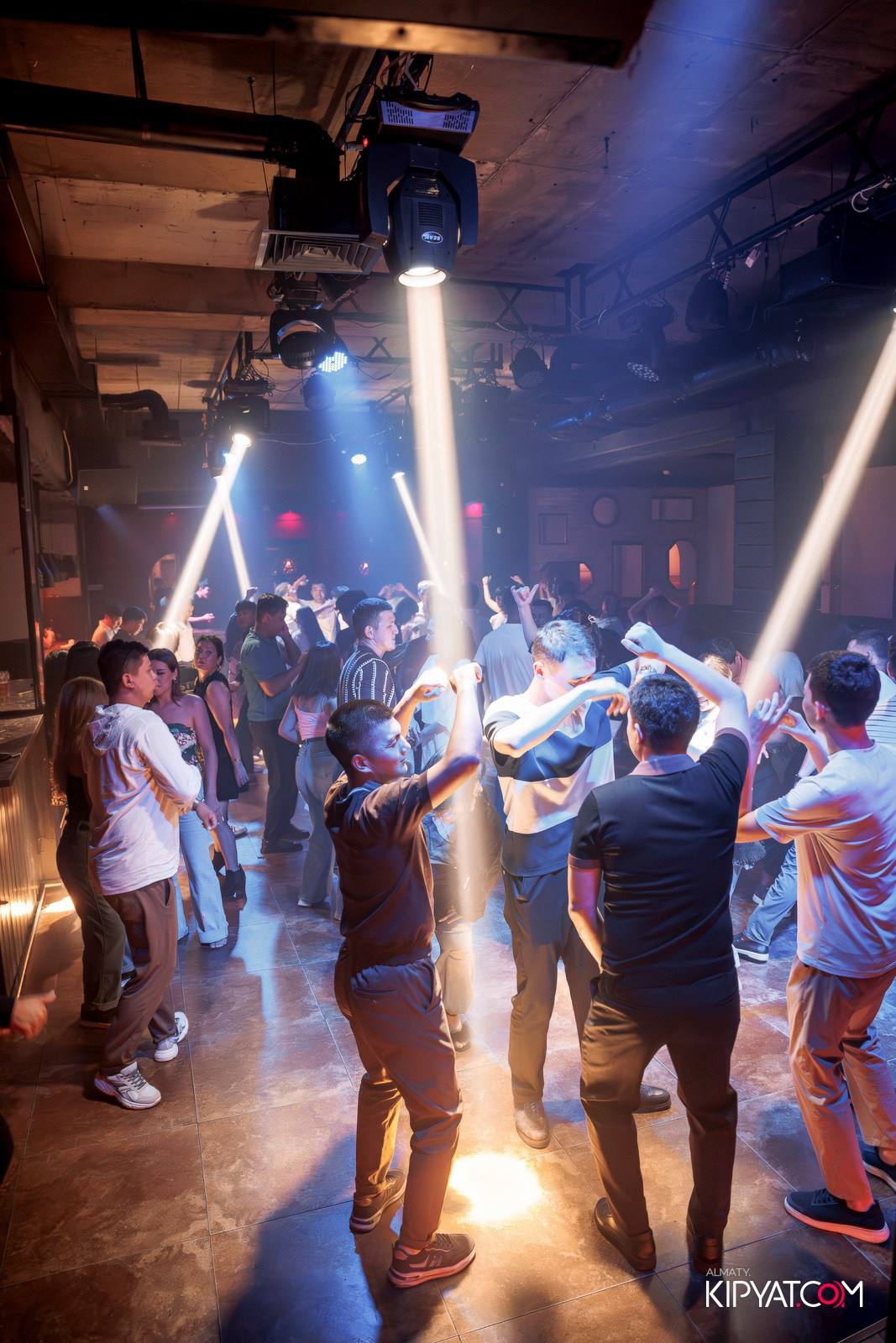 ARAGOSTA. КИПЯТКОМ АЛМАТЫ! Фотосъемка мероприятий в Алматы