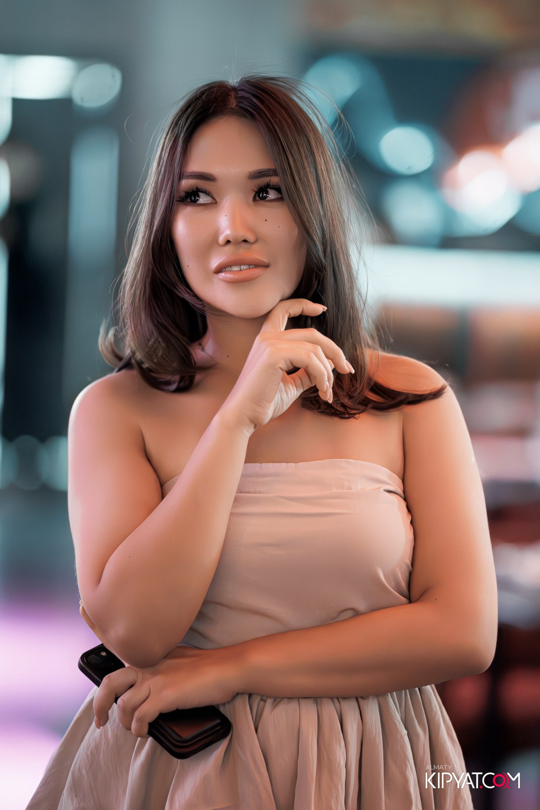 FRIENDS BAR & TERRACE. КИПЯТКОМ АЛМАТЫ!