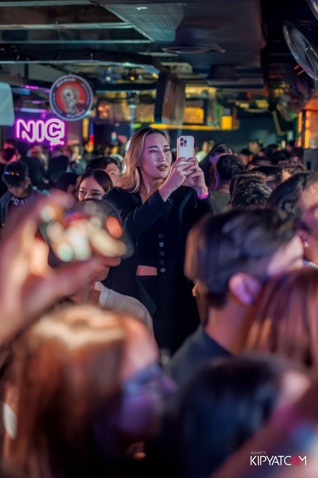 BHB. КИПЯТКОМ АЛМАТЫ!