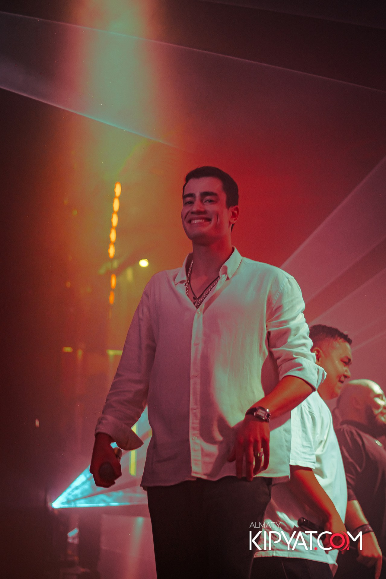 SANTA BARBARA ВЫСТУПЛЕНИЕ ГРУППЫ БРАТЬЯ ГРИММ. КИПЯТКОМ АЛМАТЫ!