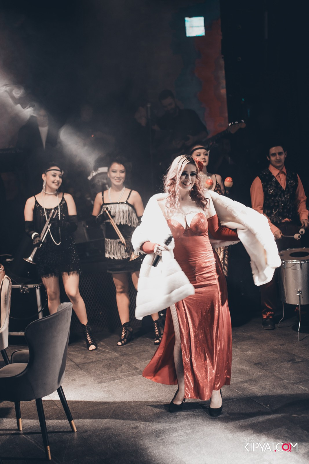 FRIENDS BAR & TERRACE. КИПЯТКОМ АЛМАТЫ!