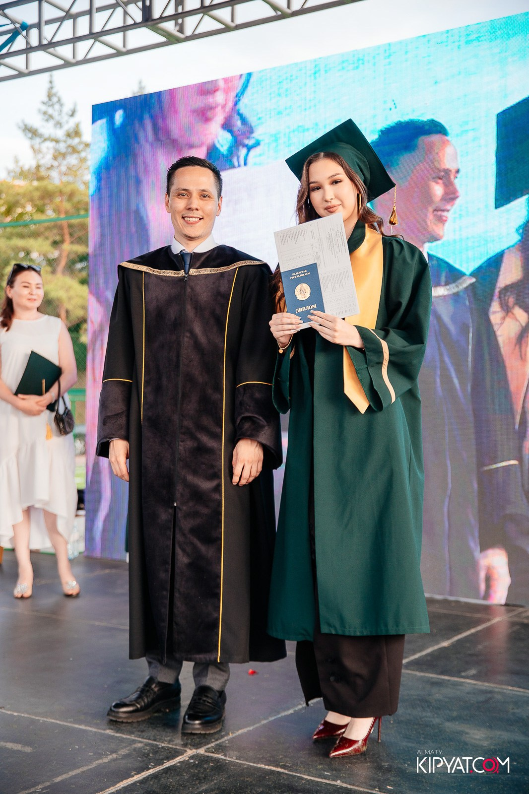 ВРУЧЕНИЕ ДИПЛОМОВ — НАРХОЗ КОЛЛЕДЖ. Part 3. КИПЯТКОМ АЛМАТЫ!