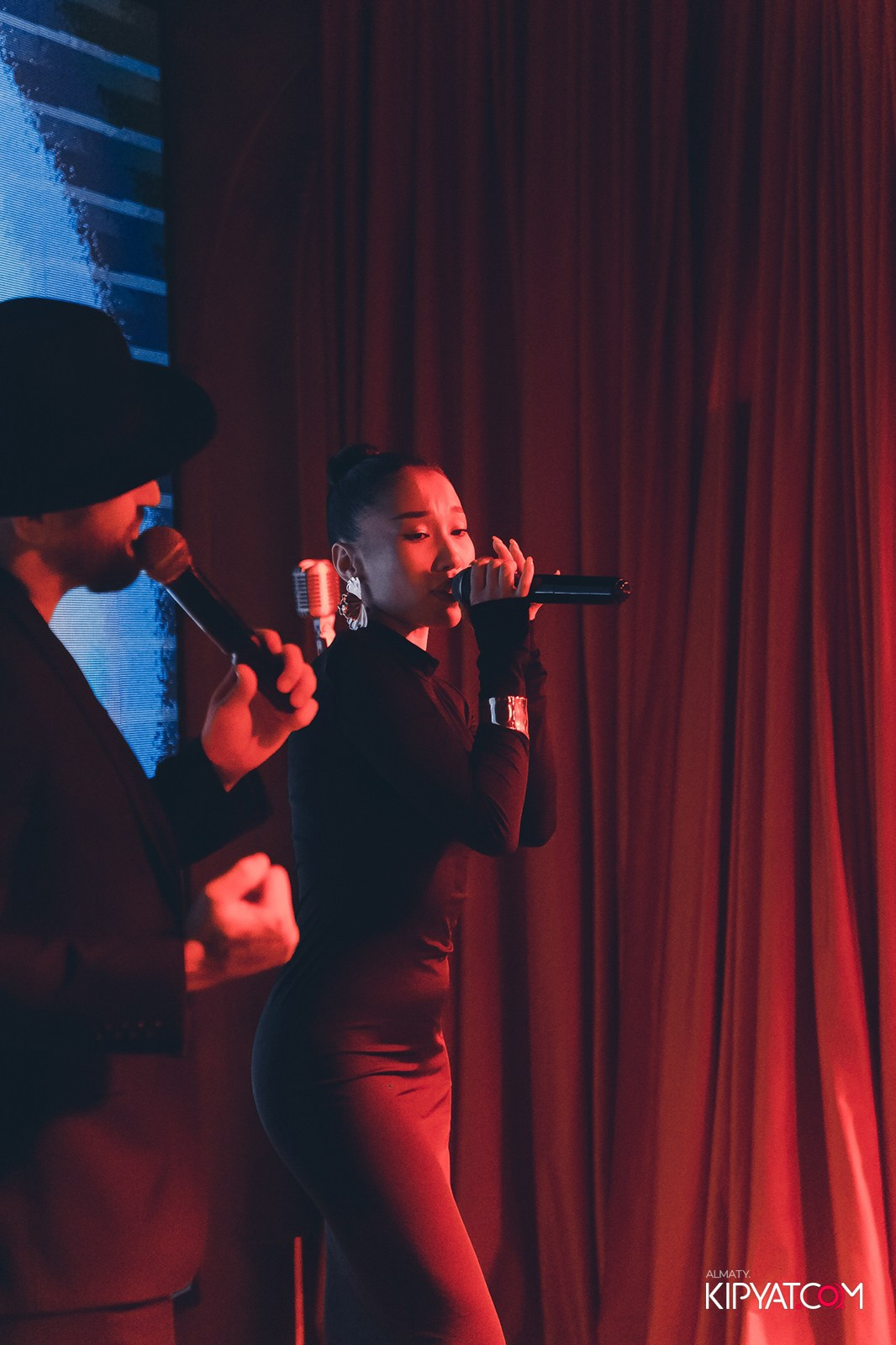 LAUREATE GRANDE CAFE. КИПЯТКОМ АЛМАТЫ!