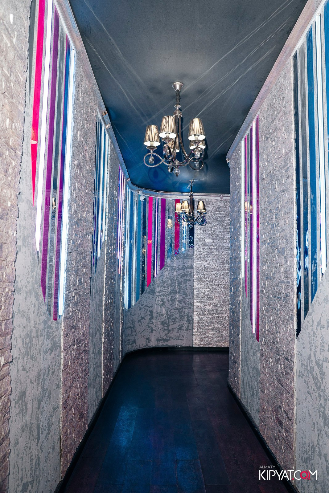 УХО И МЕДВЕДЬ НА ГАГАРИНА. КИПЯТКОМ АЛМАТЫ! Фотосъемка мероприятий в Алматы