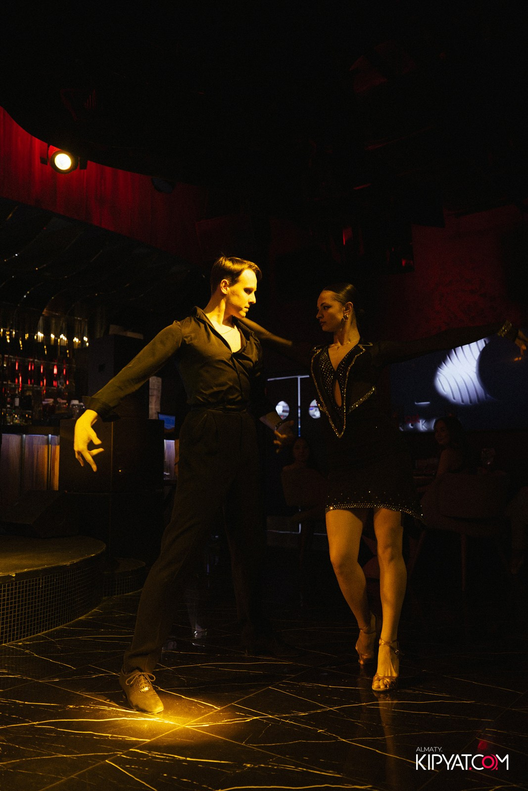 MOOD KARAOKE & TERRACE. КИПЯТКОМ АЛМАТЫ!