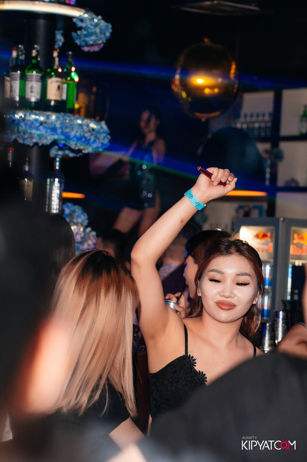 UYAT EMES BAR. КИПЯТКОМ АЛМАТЫ!