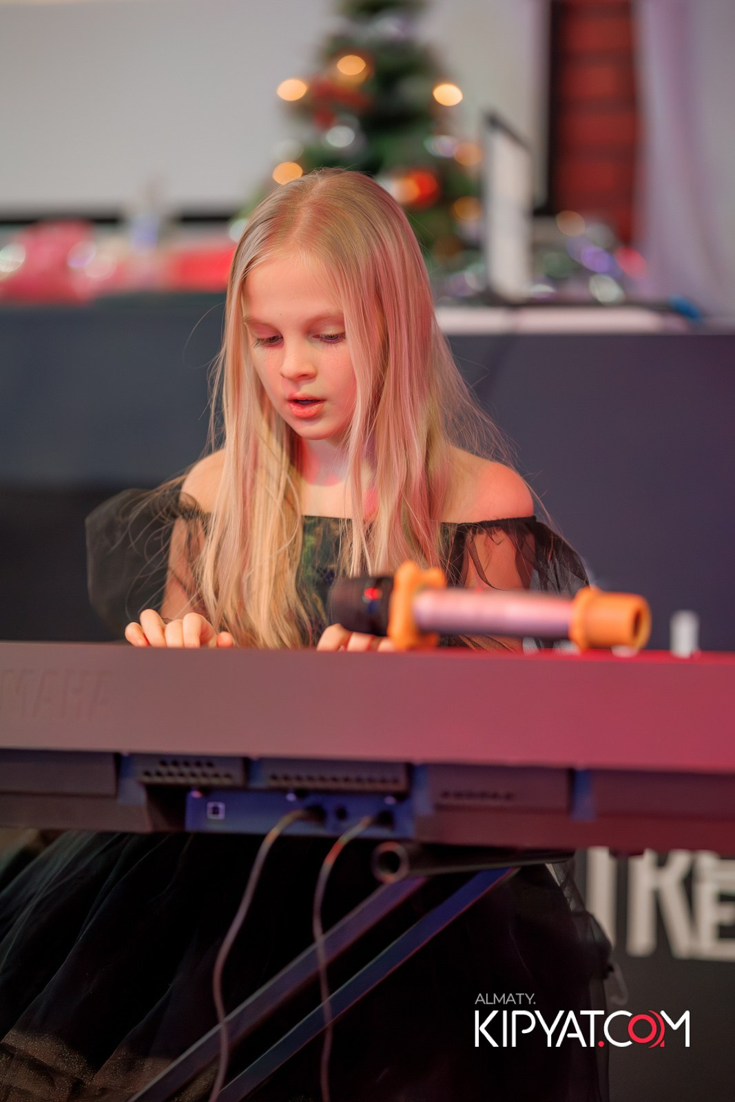 НОВОГОДНИЙ ОТЧЕТНЫЙ КОНЦЕРТ МУЗЫКАЛЬНОЙ ШКОЛЫ «SOULWAY». КИПЯТКОМ АЛМАТЫ!