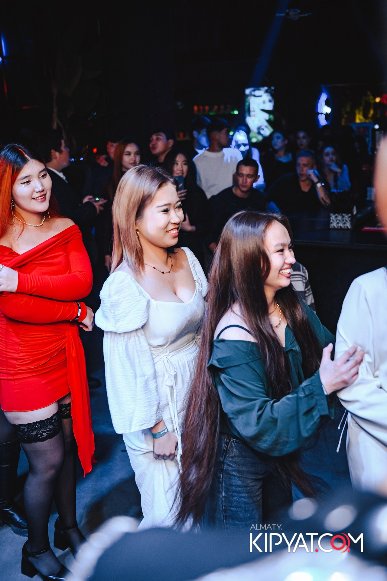 ПОСВЯЩЕНИЕ В СТУДЕНТЫ ''Q'' UNIVERSITY. КИПЯТКОМ АЛМАТЫ!