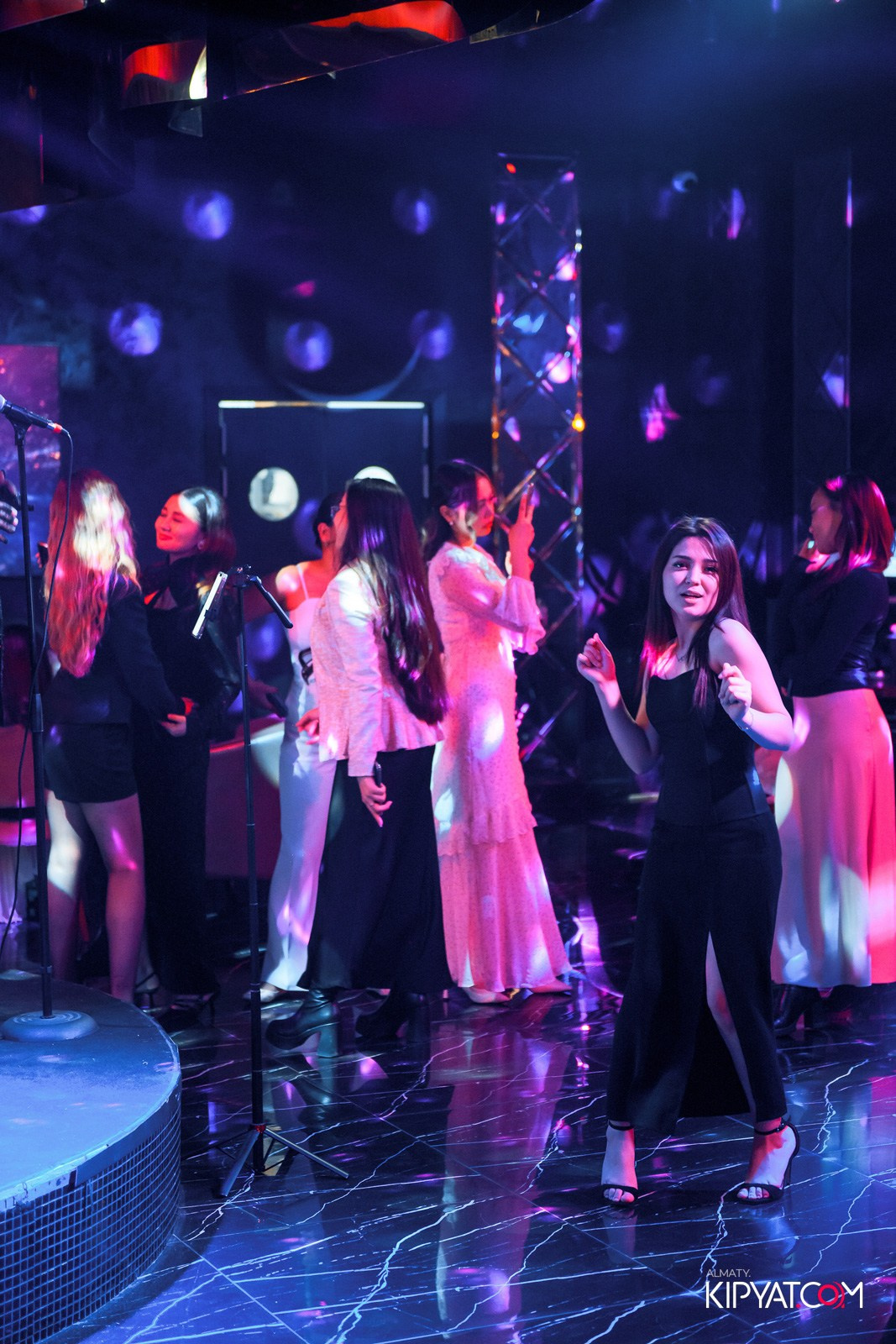 MOOD KARAOKE & TERRACE. КИПЯТКОМ АЛМАТЫ! Фотосъемка мероприятий в Алматы