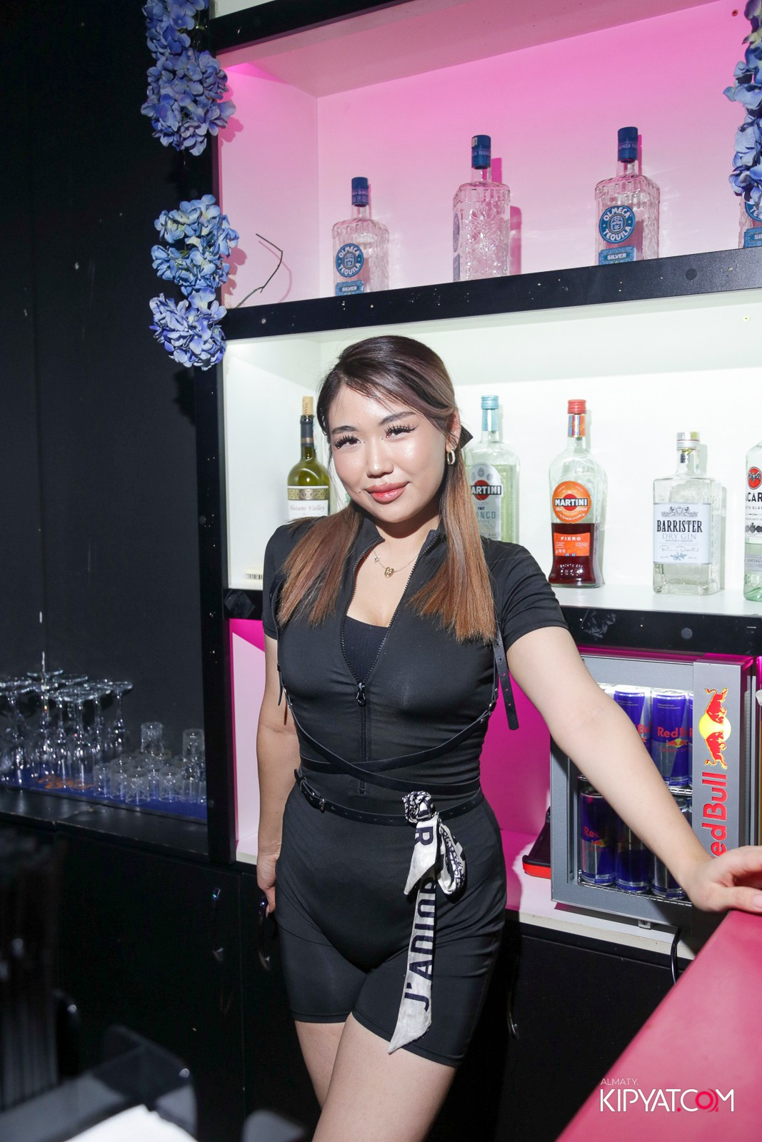 UYAT EMES BAR. КИПЯТКОМ АЛМАТЫ! Фотосъемка мероприятий в Алматы