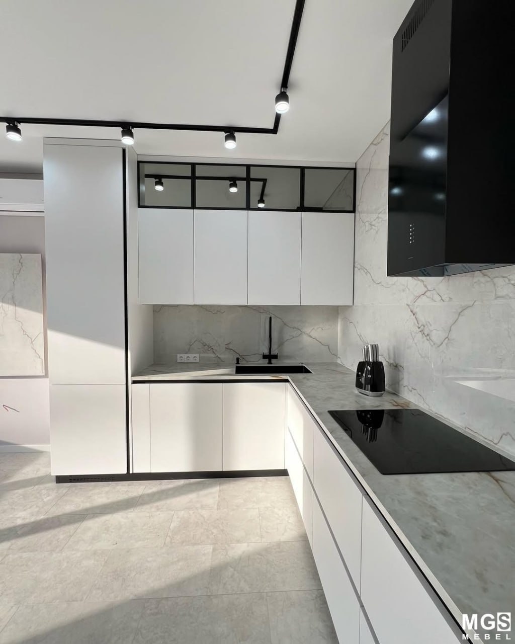 Стильный дизайн современной кухни MGS мебель