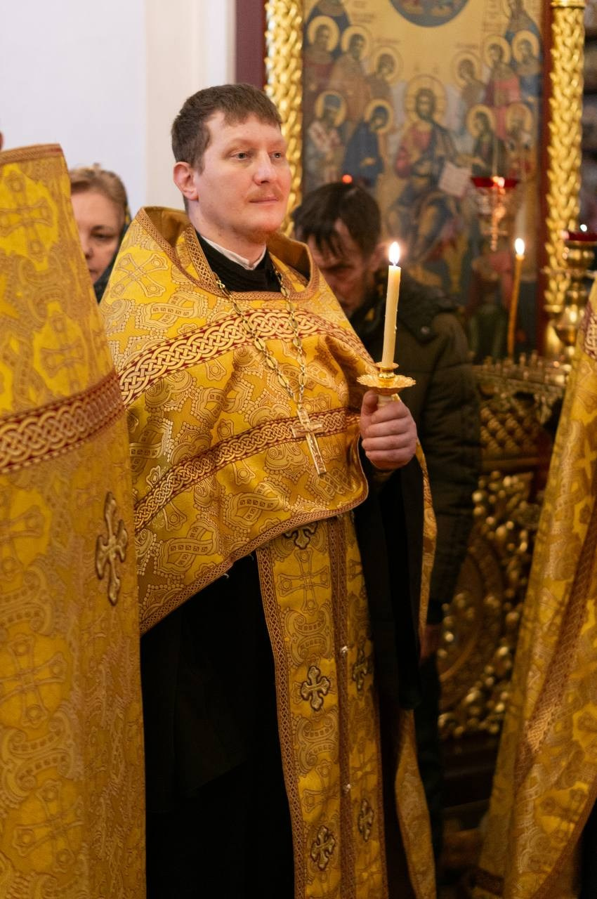 В наш храм доставлен ковчег с частицей мощей Блаженной Матроны Московской. Саратовское Северо-Западное благочиние