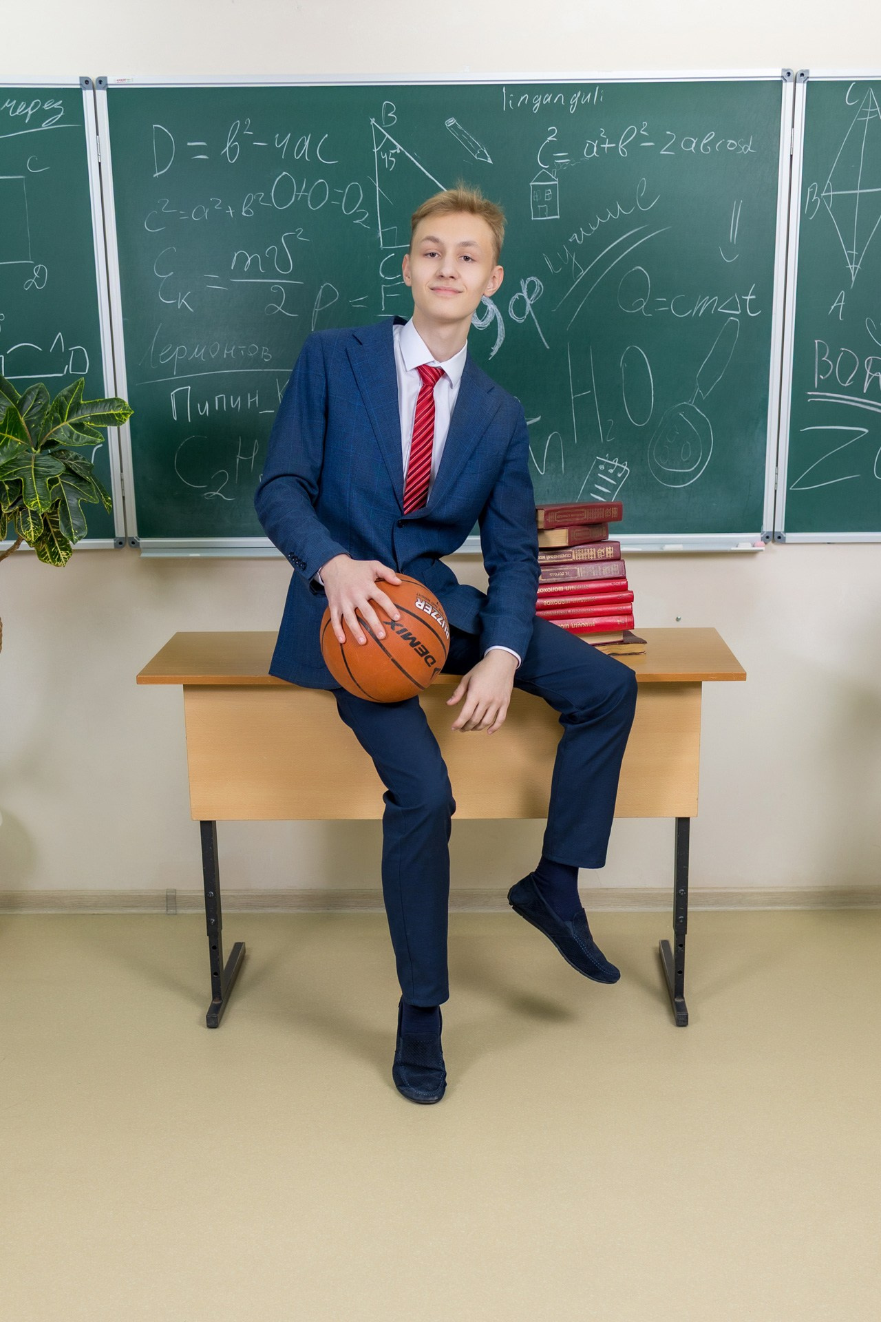 Старшеклассники. В школе, на улице. Фотографы Евгений и Екатерина. Фотофикус. Тюмень