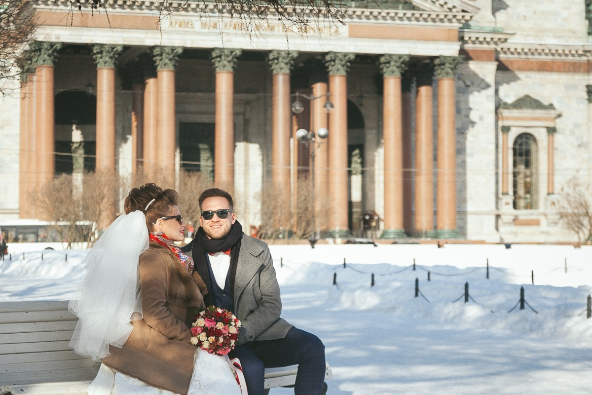 Зимняя свадебная фотосъемка в Санкт-Петербурге. Фотограф крещение венчание в Петербурге! Помогает подобрать храм и посоветовал душевного батюшку в СПб