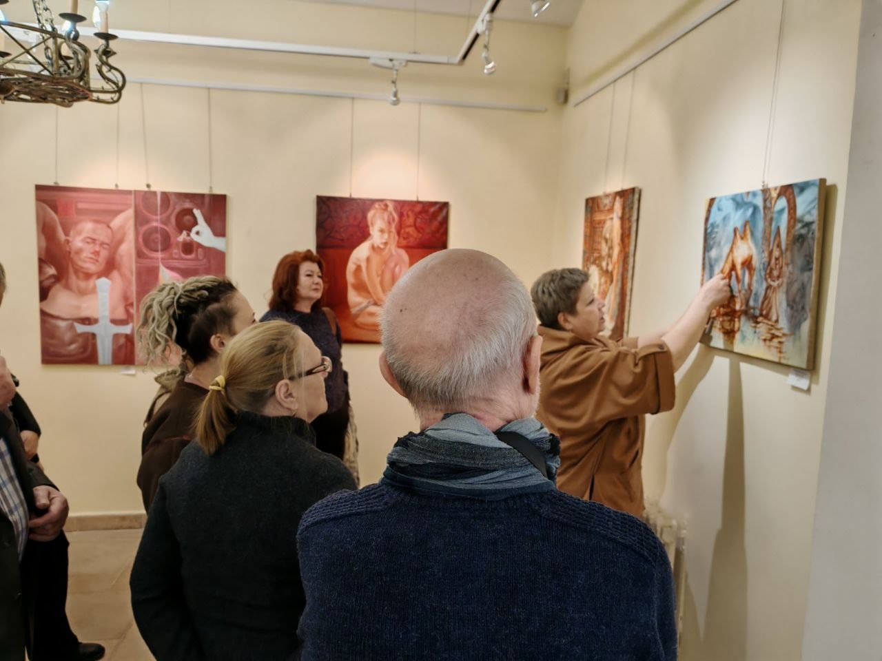 Выставочная АРТ резиденция " ЯБЛОКО»