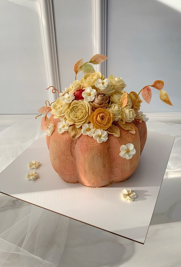 Аникина Юлия / Кремовая флористика в корейской технике