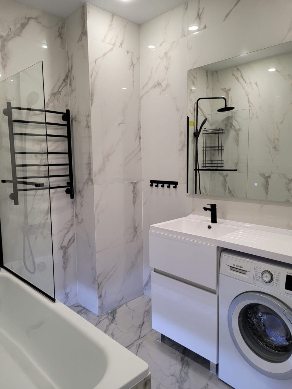 Ванная комната (ул. Ильгама Шакирова д. 18). Ремонт санузла, туалета, ванной под ключ в Казани. Укладка плитки